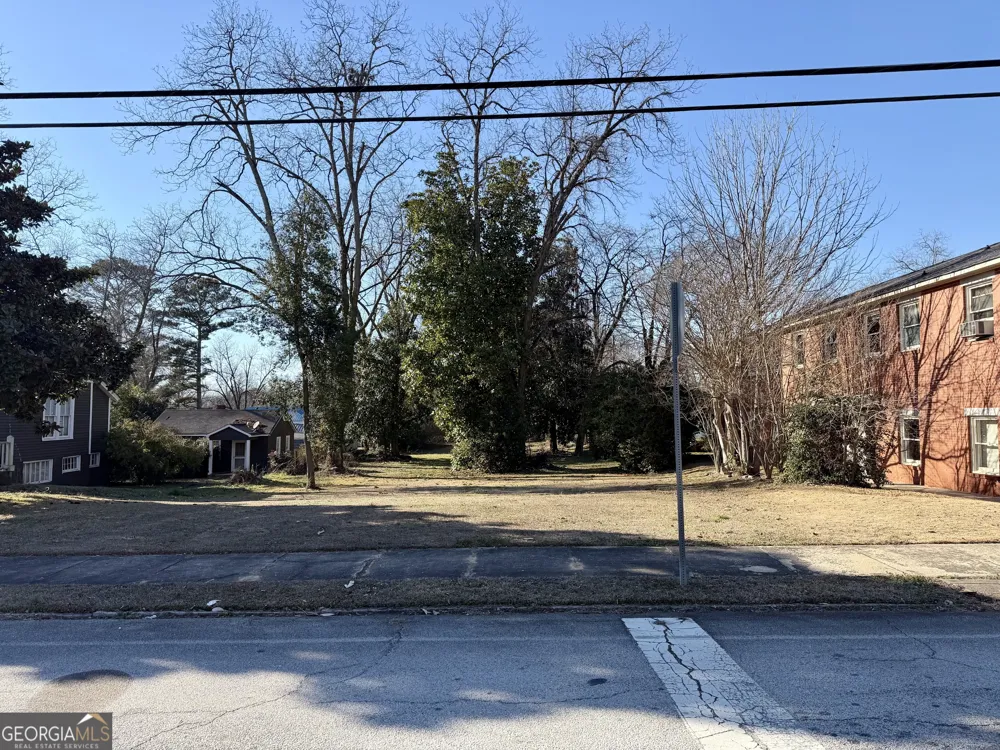 164 S McIntosh ST Elberton, GA 30635