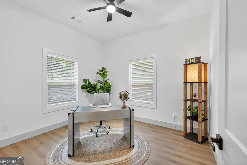 4217 Railroad ST Oakwood, GA 30566