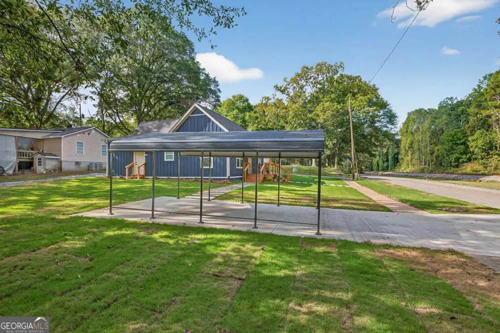 4217 Railroad ST Oakwood, GA 30566