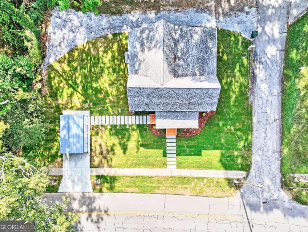 4217 Railroad ST Oakwood, GA 30566