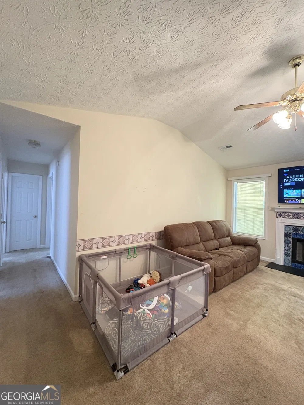 74 Canterbury DR Grantville, GA 30220