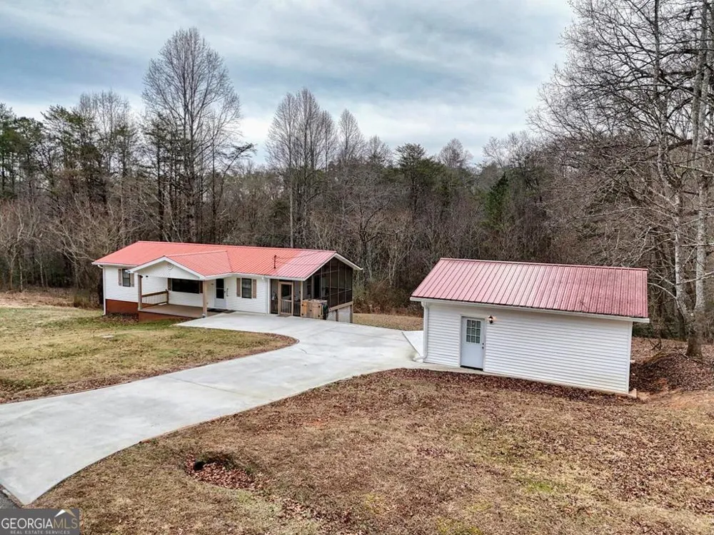 643 Number 20 Mine RD McCaysville, GA 30555