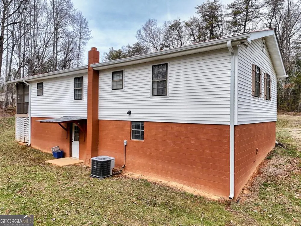 643 Number 20 Mine RD McCaysville, GA 30555