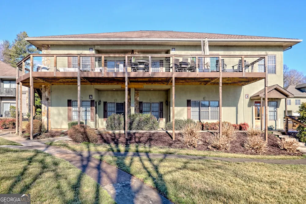 1688 Lakeview DR Young Harris, GA 30582