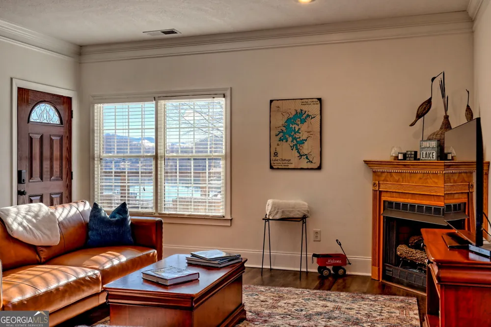 1688 Lakeview DR Young Harris, GA 30582