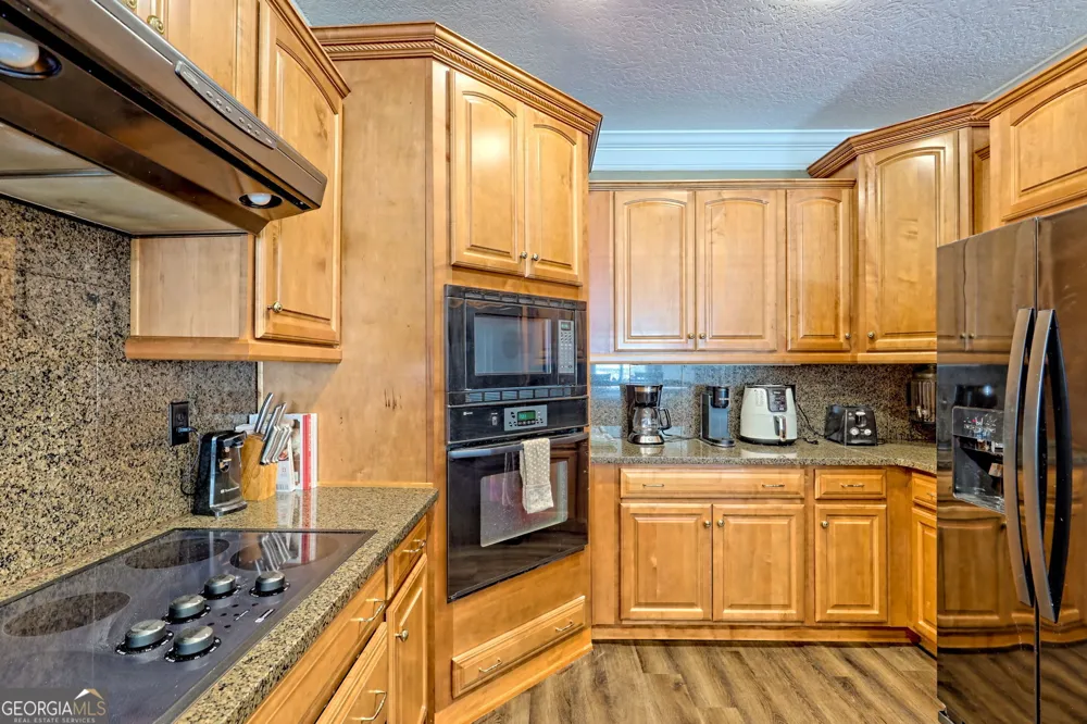 1688 Lakeview DR Young Harris, GA 30582