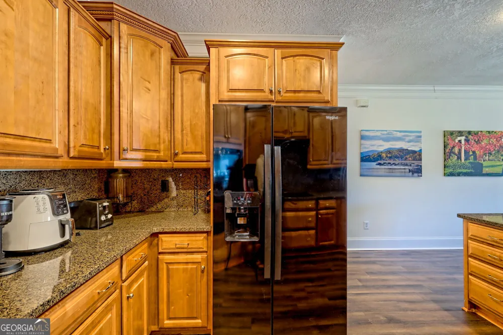1688 Lakeview DR Young Harris, GA 30582
