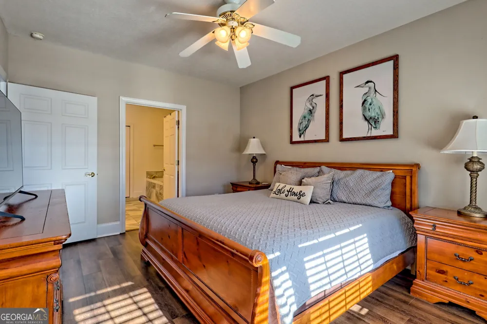 1688 Lakeview DR Young Harris, GA 30582