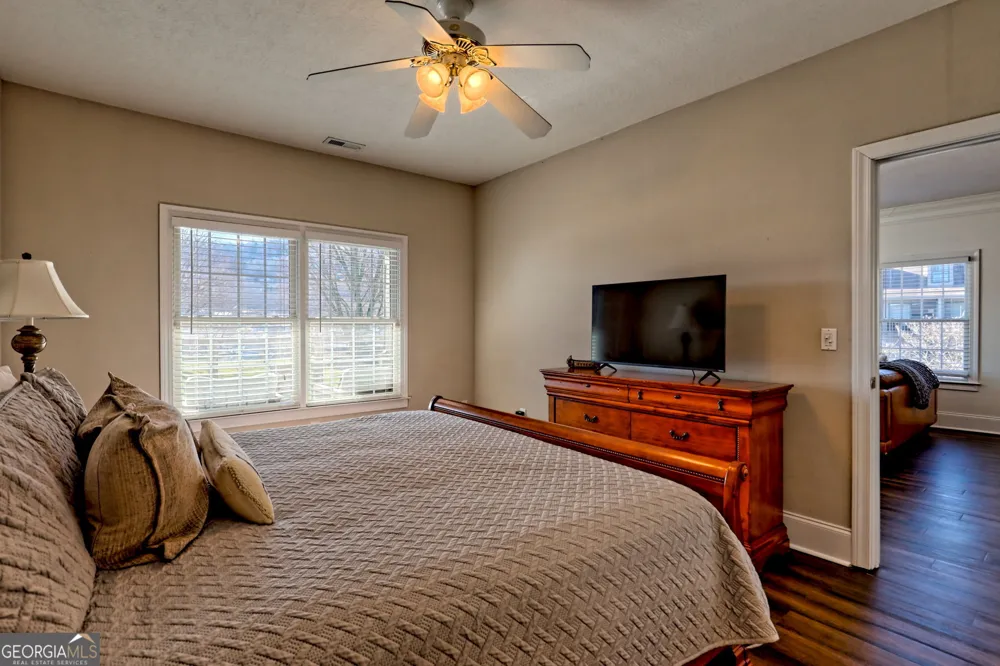 1688 Lakeview DR Young Harris, GA 30582