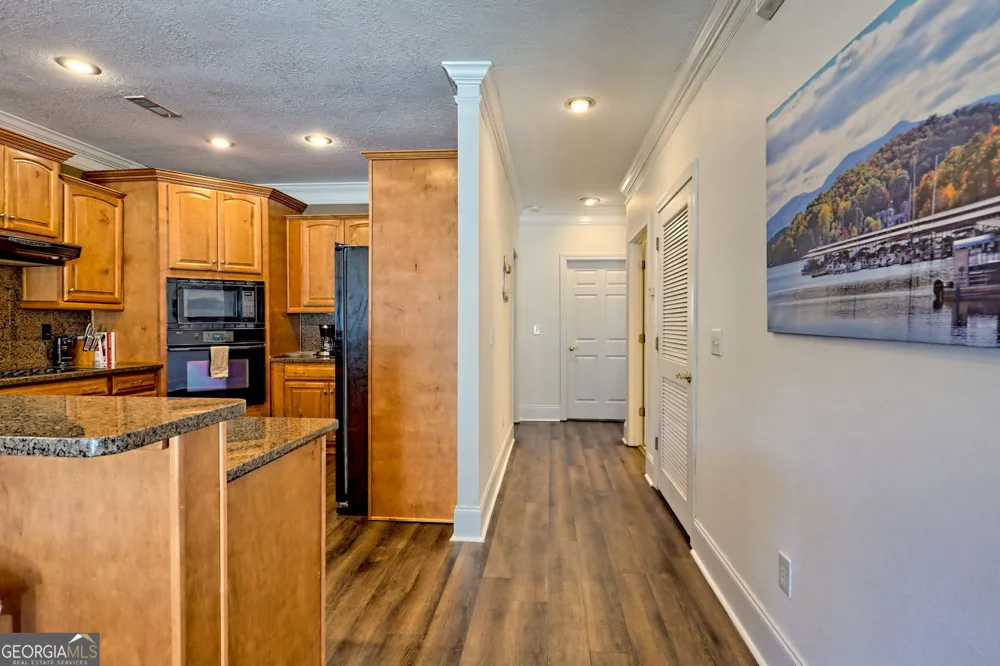 1688 Lakeview DR Young Harris, GA 30582