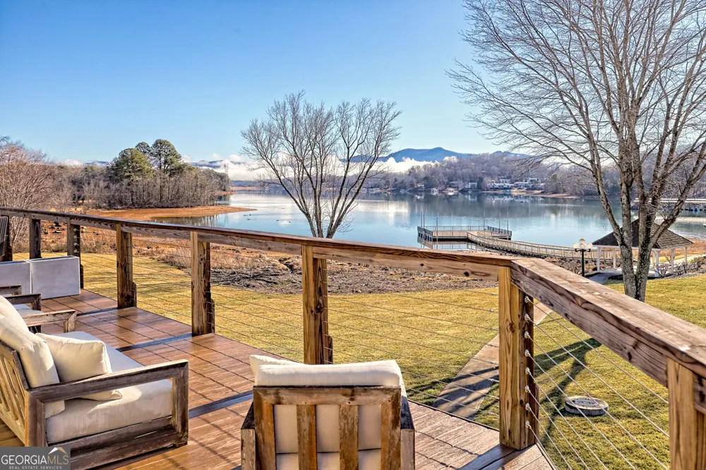 1688 Lakeview DR Young Harris, GA 30582