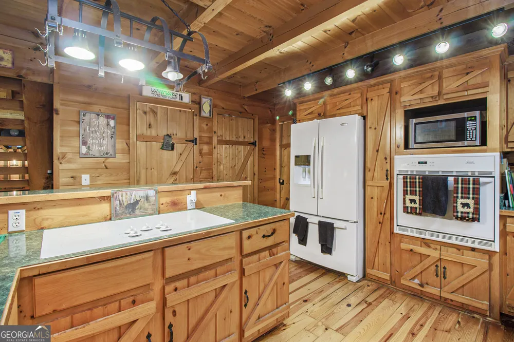 696 Railey RDG NE Ranger, GA 30734