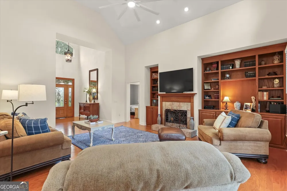 203 Cypress Lakes DR Bloomingdale, GA 31302