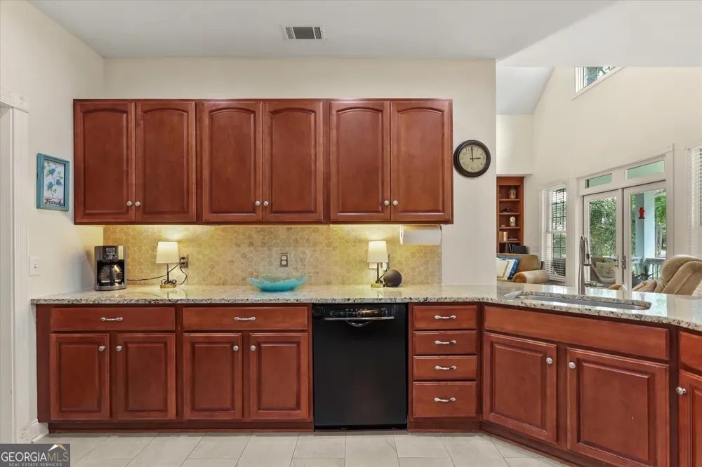 203 Cypress Lakes DR Bloomingdale, GA 31302