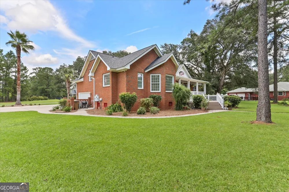 203 Cypress Lakes DR Bloomingdale, GA 31302