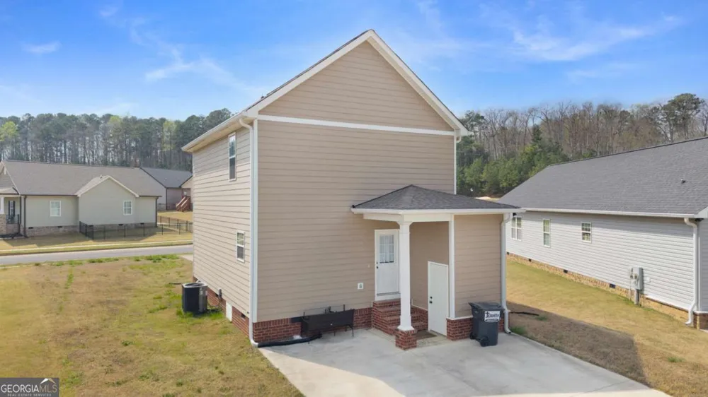 422 Coahulla Creek DR Dalton, GA 30721