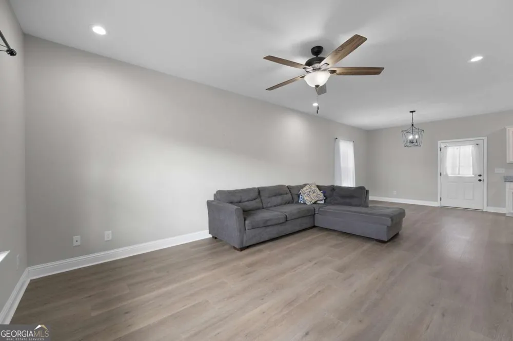 422 Coahulla Creek DR Dalton, GA 30721