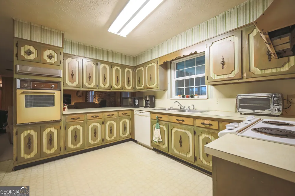 2742 Second ST S Folkston, GA 31537