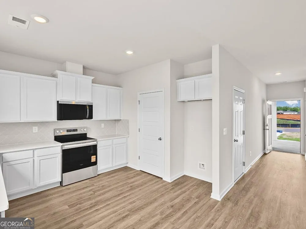81A Lavendar LN Perry, GA 31069