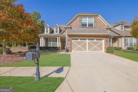 3708 MAJESTIC OAK DR SW