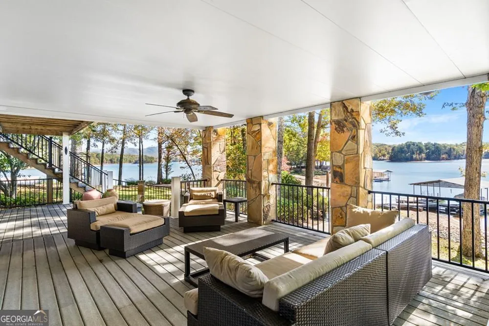 1370 Heathers Cove CIR Hiawassee, GA 30546