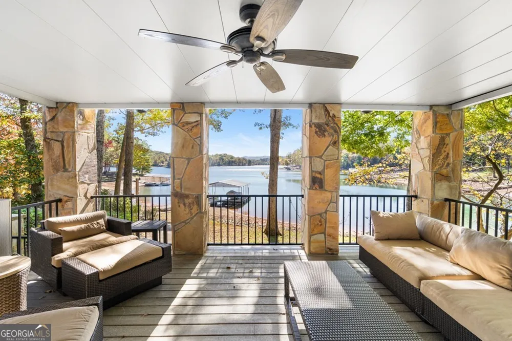1370 Heathers Cove CIR Hiawassee, GA 30546