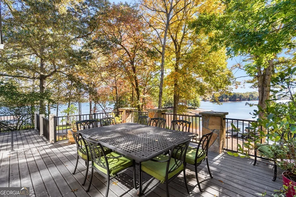 1370 Heathers Cove CIR Hiawassee, GA 30546