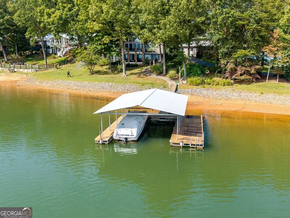 1370 Heathers Cove CIR Hiawassee, GA 30546