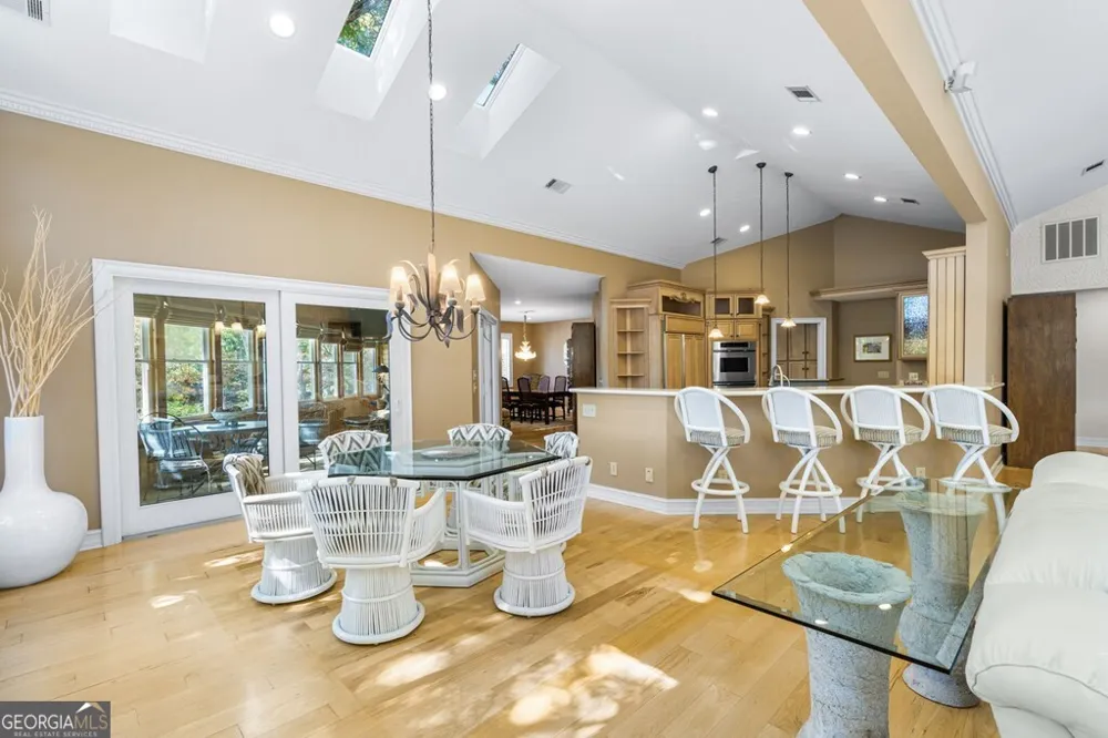 1370 Heathers Cove CIR Hiawassee, GA 30546