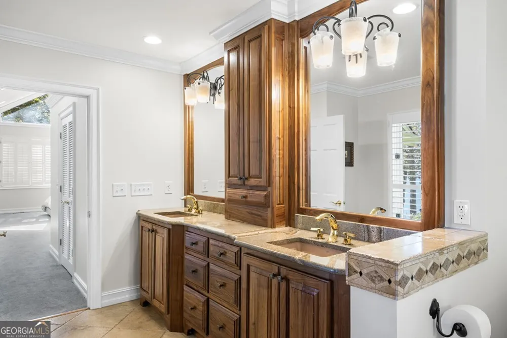 1370 Heathers Cove CIR Hiawassee, GA 30546
