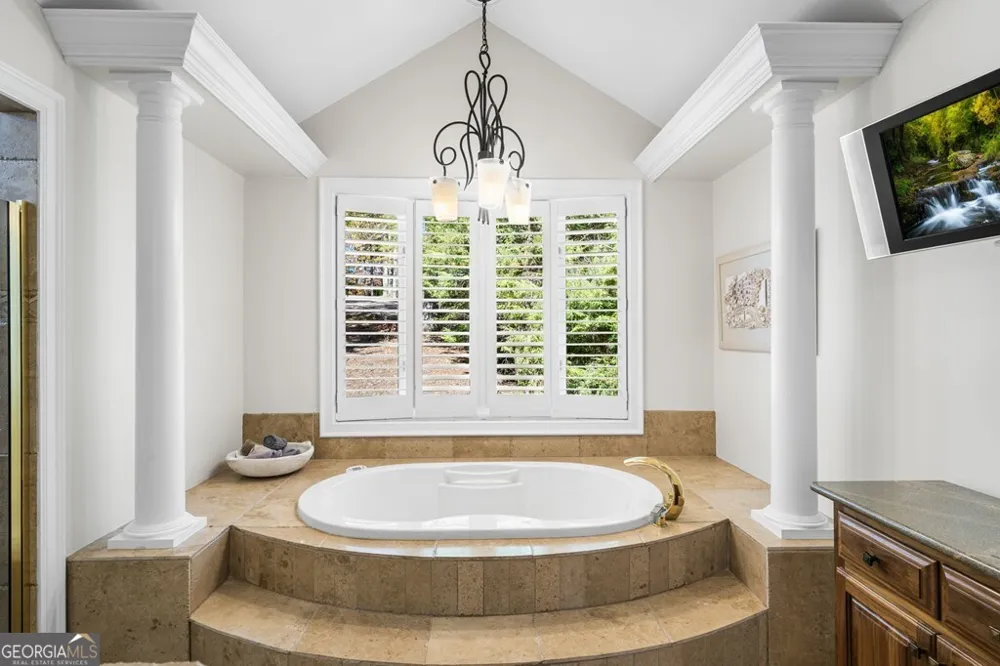 1370 Heathers Cove CIR Hiawassee, GA 30546
