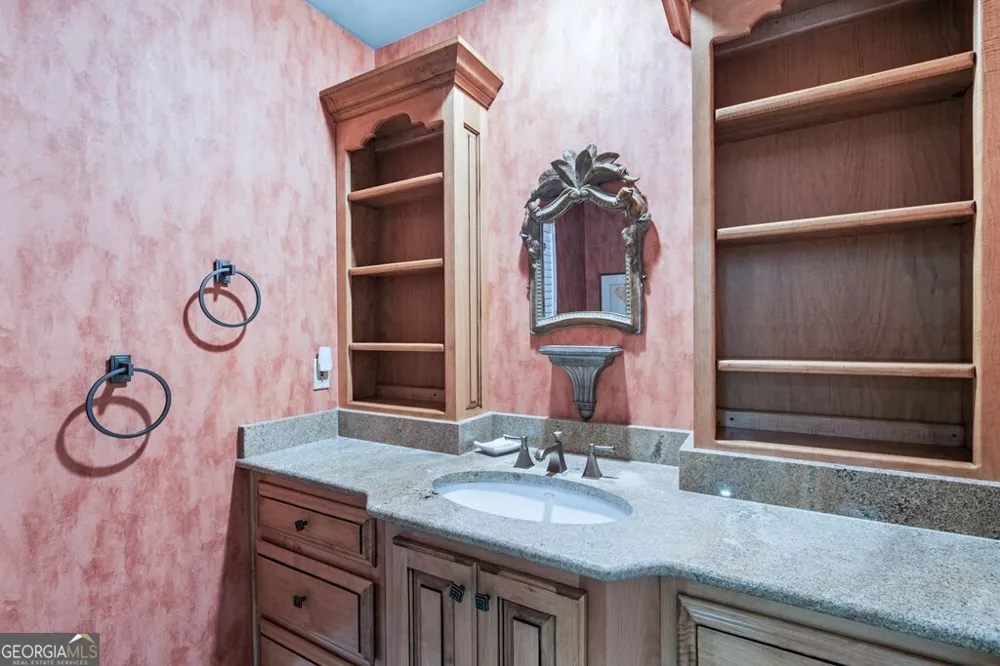 1370 Heathers Cove CIR Hiawassee, GA 30546