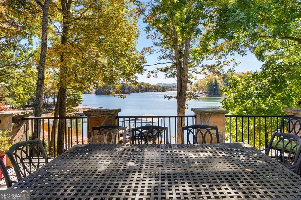 1370 Heathers Cove CIR Hiawassee, GA 30546