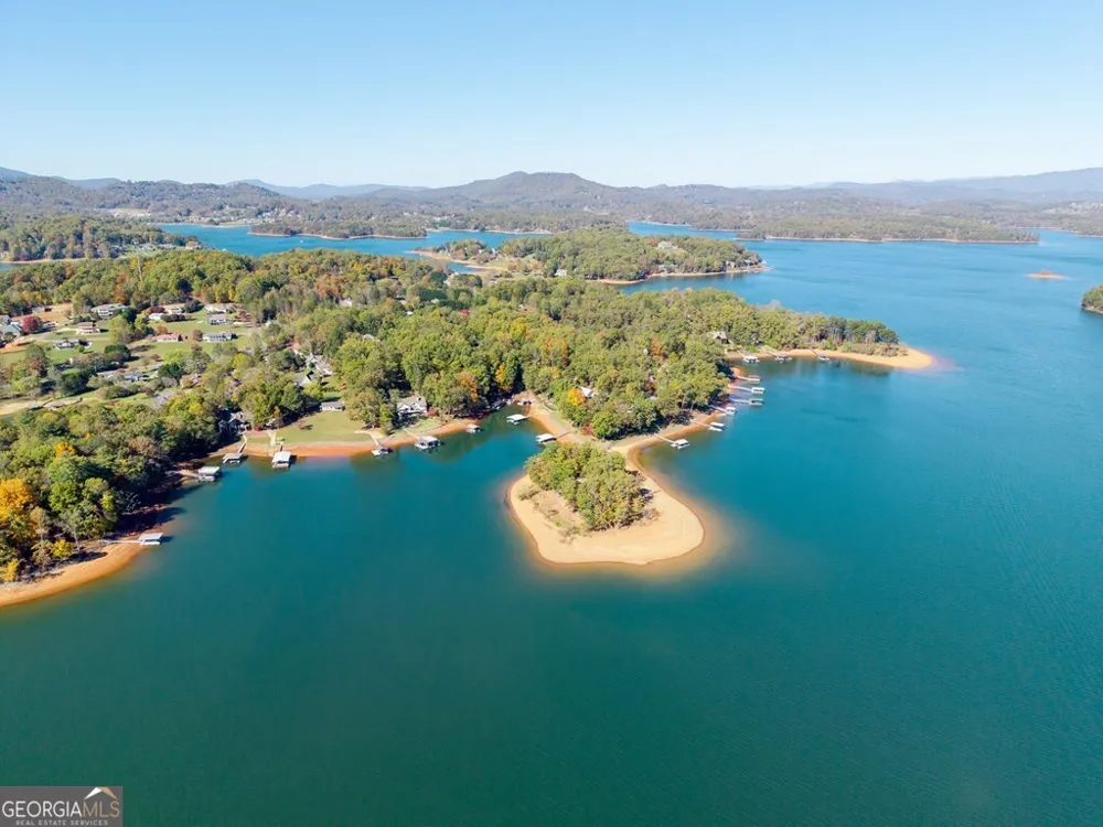 1370 Heathers Cove CIR Hiawassee, GA 30546