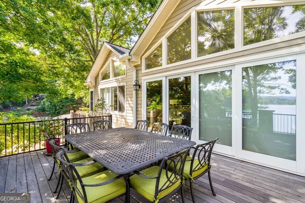 1370 Heathers Cove CIR Hiawassee, GA 30546
