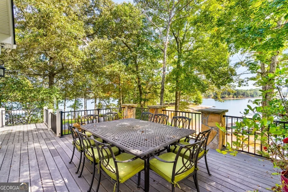 1370 Heathers Cove CIR Hiawassee, GA 30546