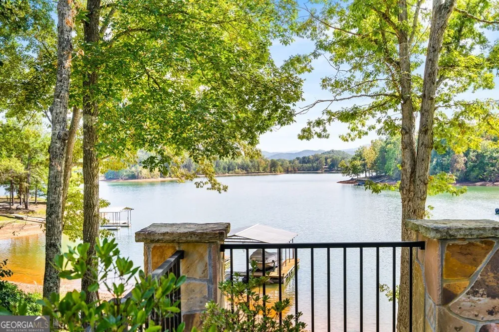 1370 Heathers Cove CIR Hiawassee, GA 30546