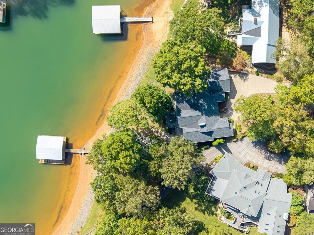 1370 Heathers Cove CIR Hiawassee, GA 30546