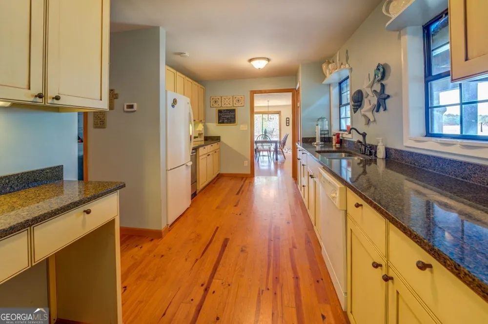 393 Templeton CIR Mansfield, GA 30055