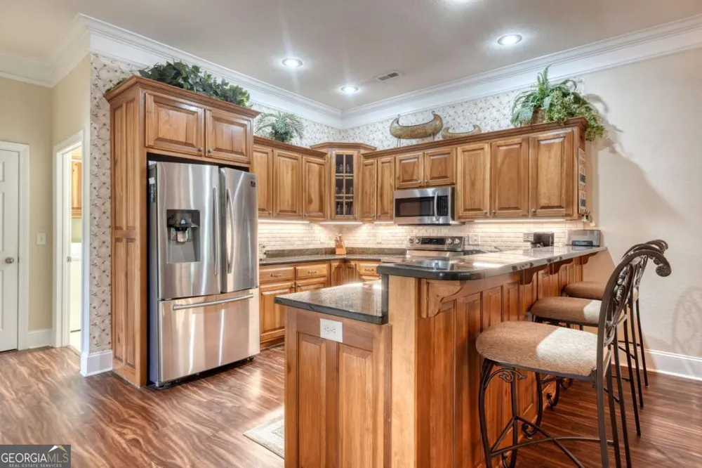 1647E Lakeview DR Young Harris, GA 30582