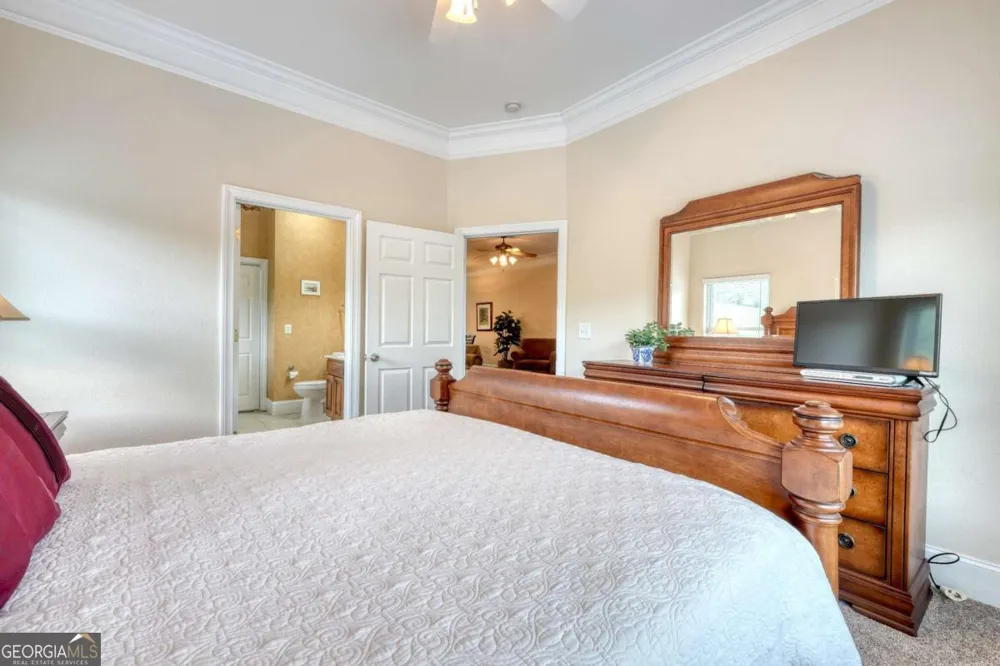 1647E Lakeview DR Young Harris, GA 30582