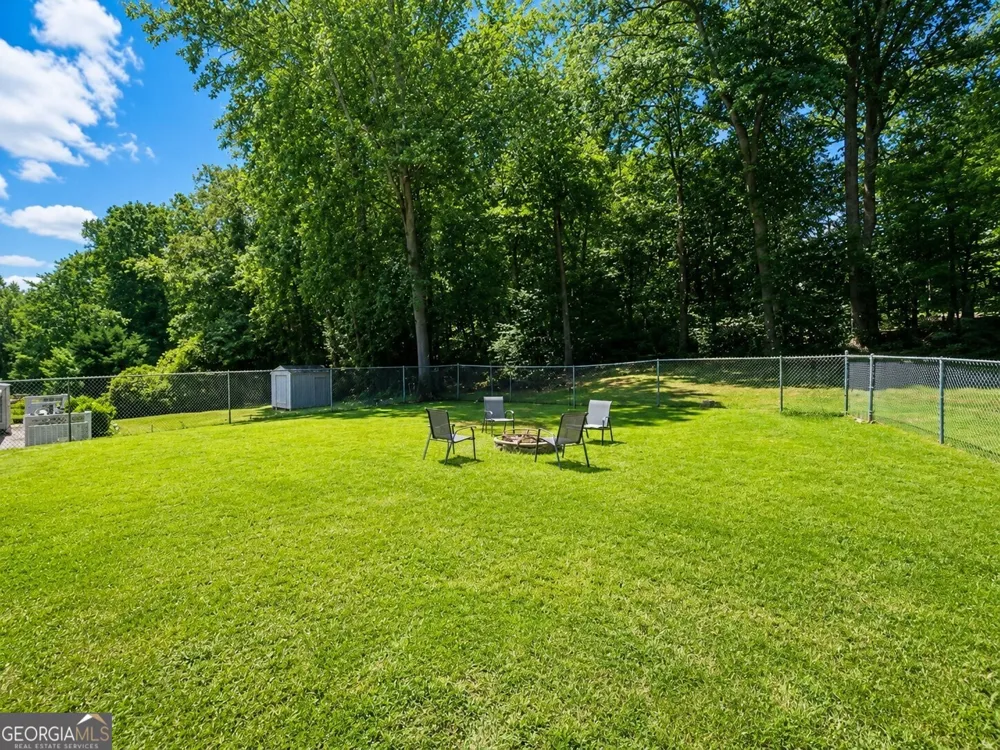 7235 Hummingbird LN Winston, GA 30187