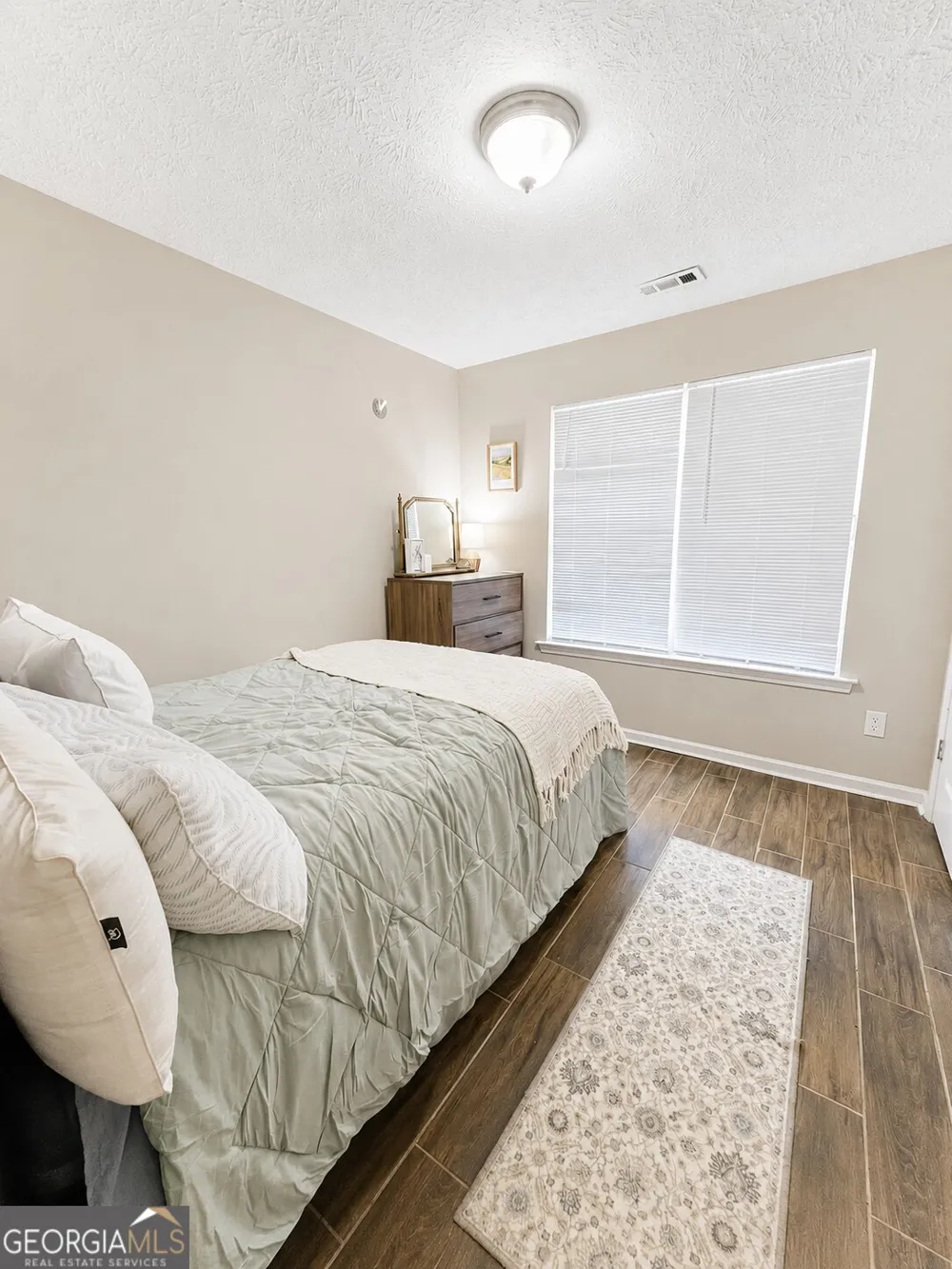 7235 Hummingbird LN Winston, GA 30187