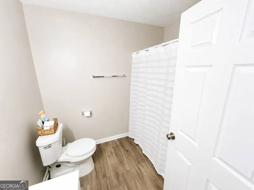 7235 Hummingbird LN Winston, GA 30187