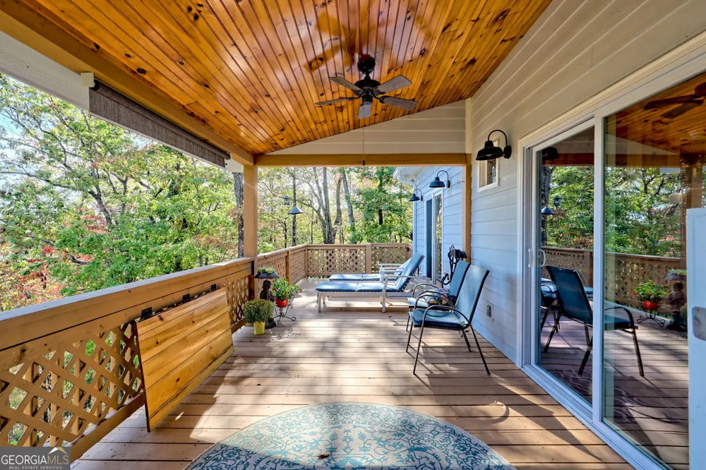 557 Walnut Grove LN Tiger, GA 30576
