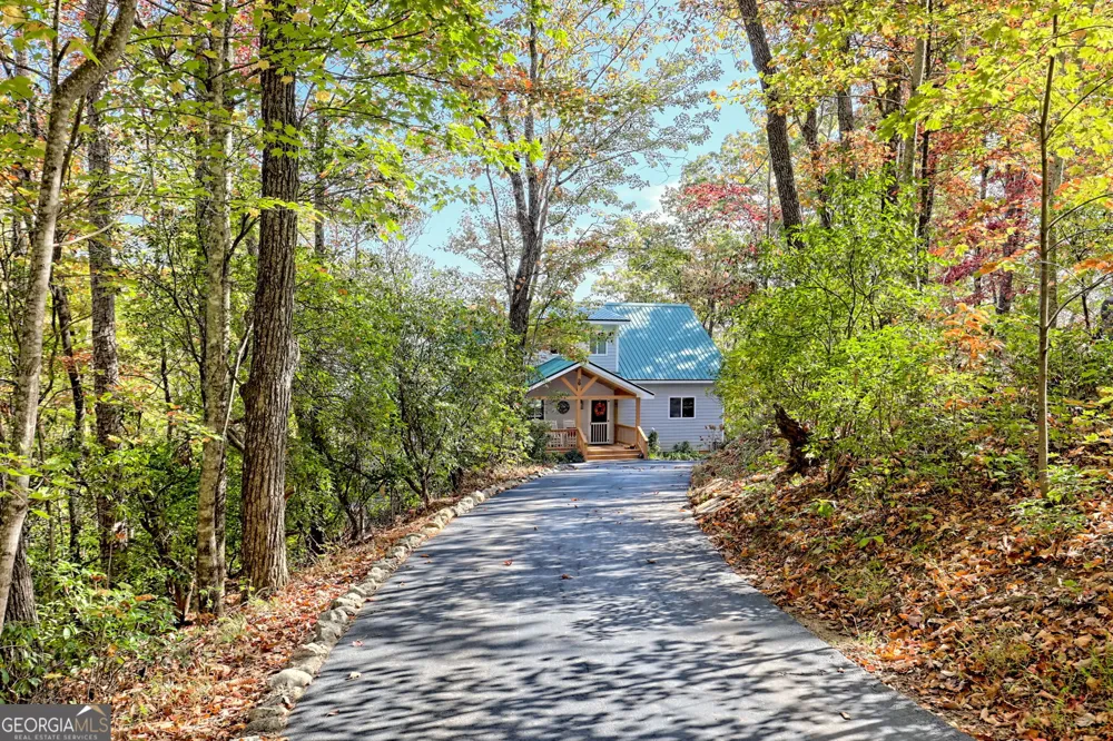 557 Walnut Grove LN Tiger, GA 30576