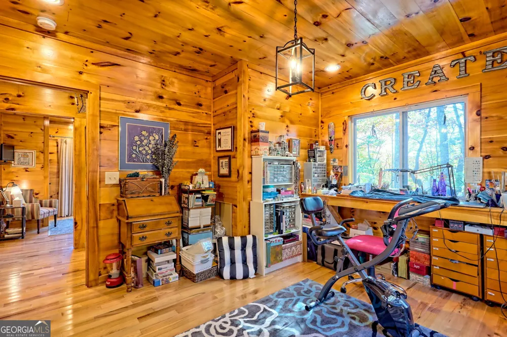 557 Walnut Grove LN Tiger, GA 30576
