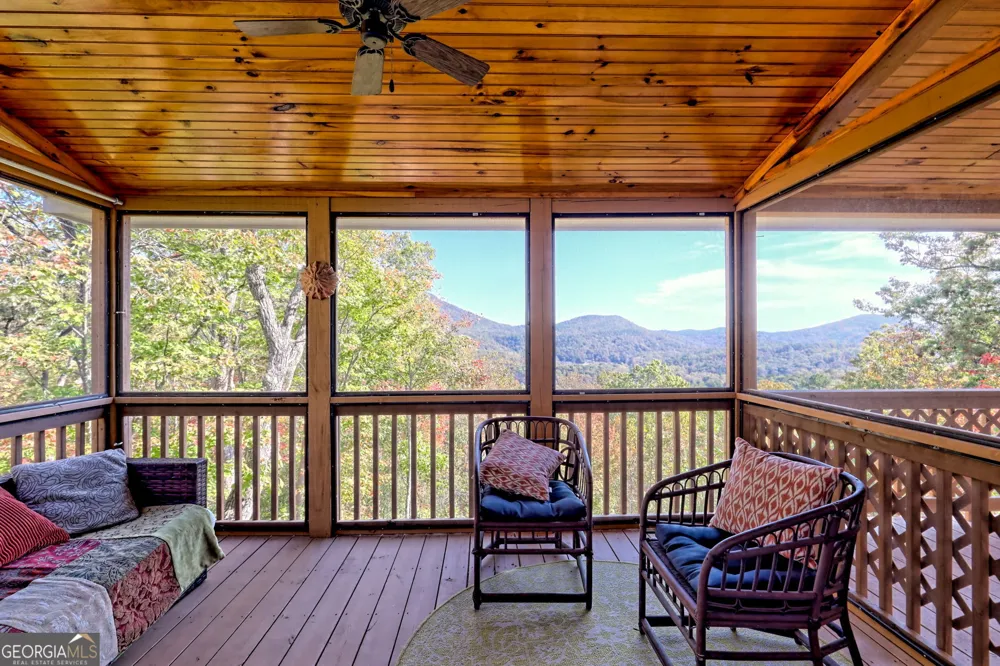 557 Walnut Grove LN Tiger, GA 30576