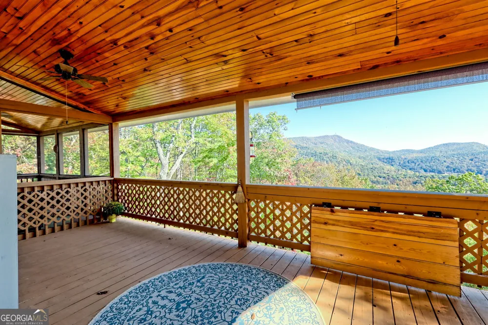 557 Walnut Grove LN Tiger, GA 30576