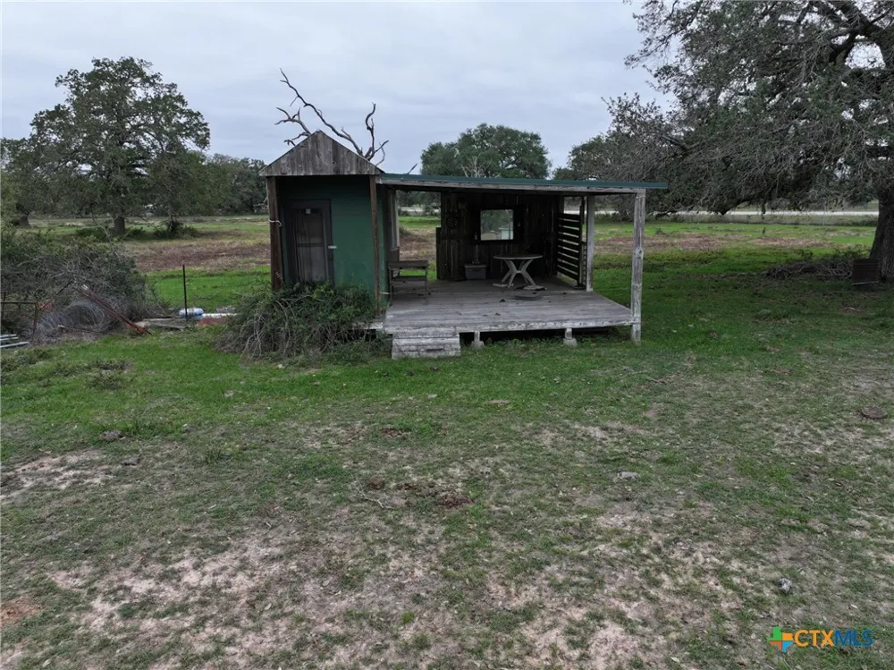 10772 State Highway 111 Edna, TX 77957